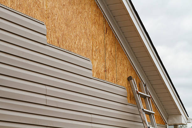 Professional Fiber Cement Siding technician working in Barton, MD